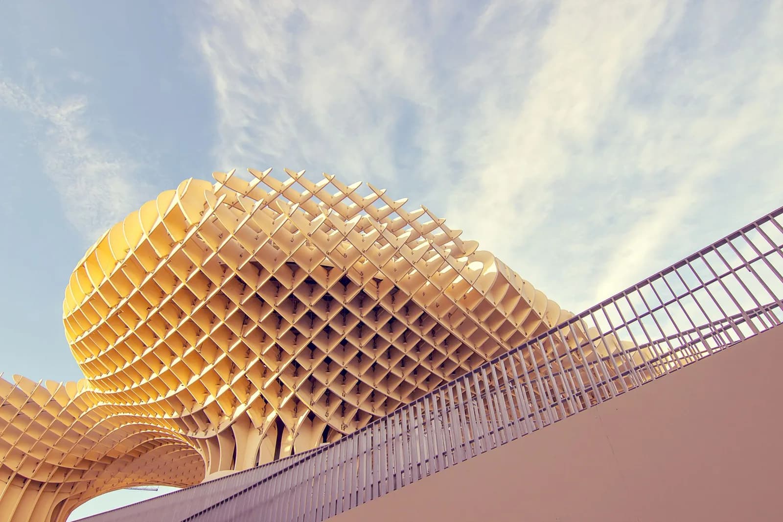 Les Setas de Sevilla, structure de bois ondulée posée sur la place de l'Incarnation à Séville