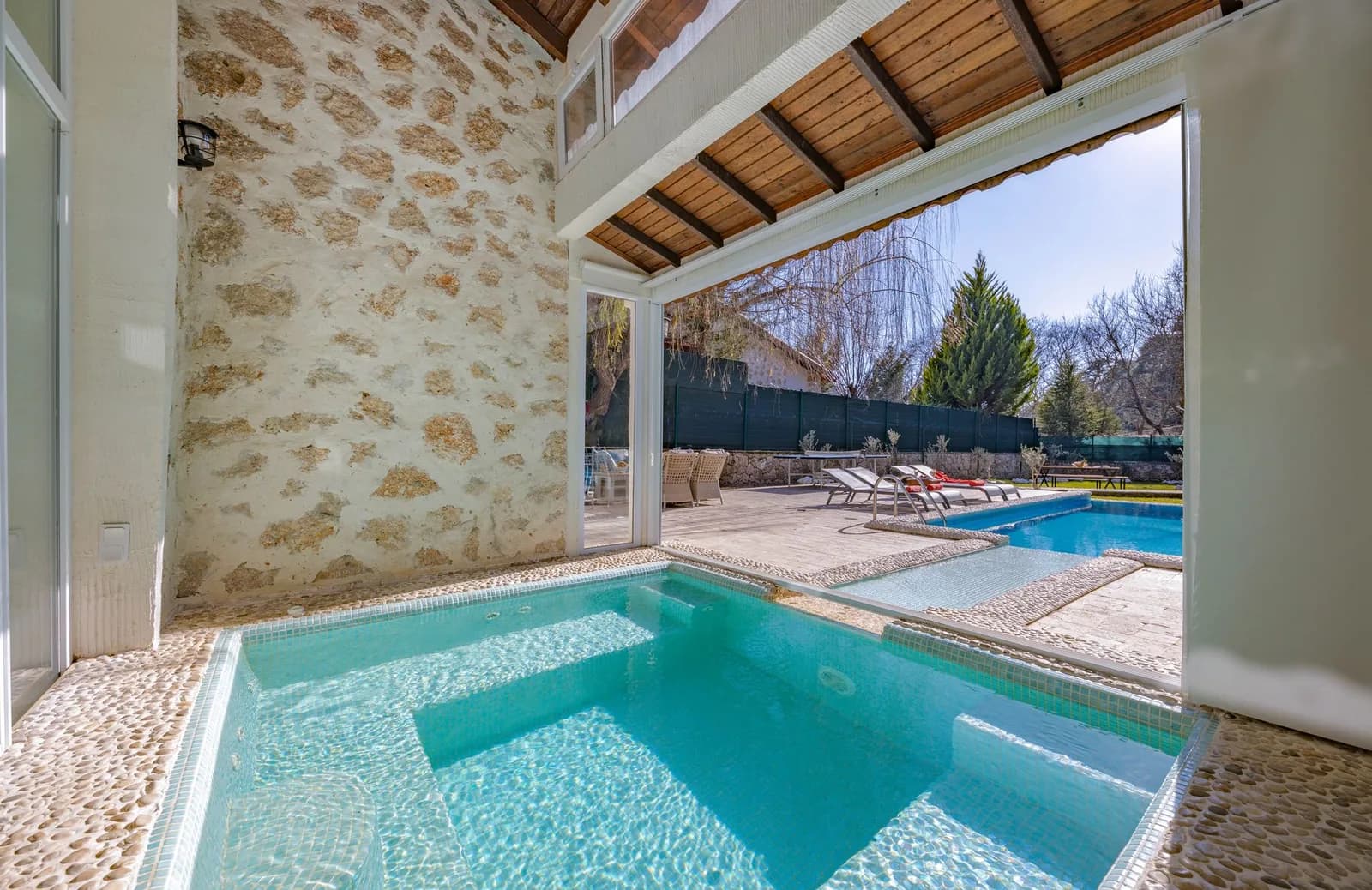 Villa méditerranéenne avec piscine, achat immobilier en Espagne